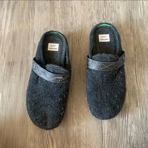 Earth Origins Aurora Janet Closed Toe Clogs Size 8 - Picture 1 of 5